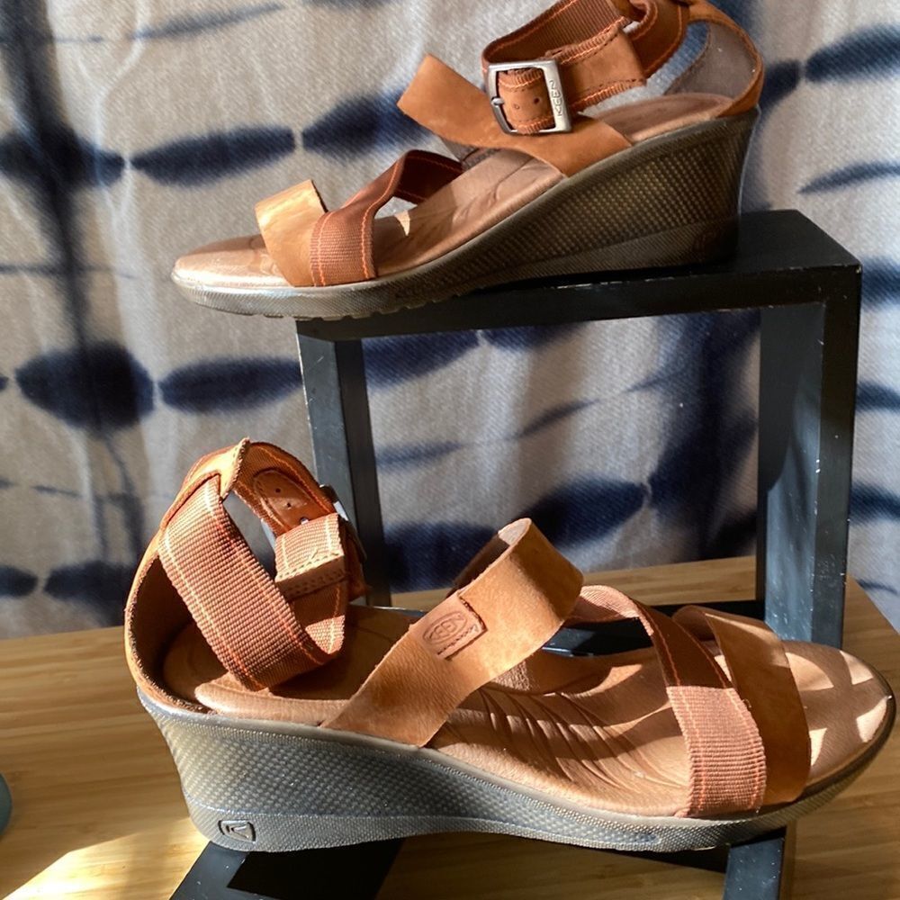 Keen leather and nylon sandal with buckle ankle strap